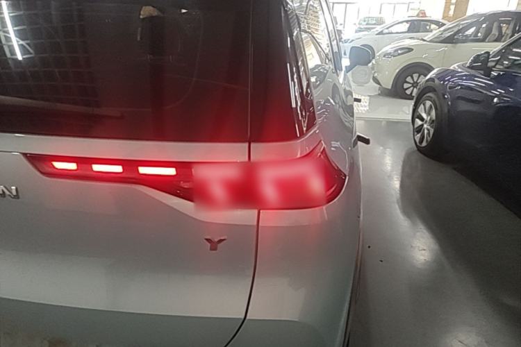 Used AION Y 2021 70 Tech Vitality Edition Right Rear Taillight