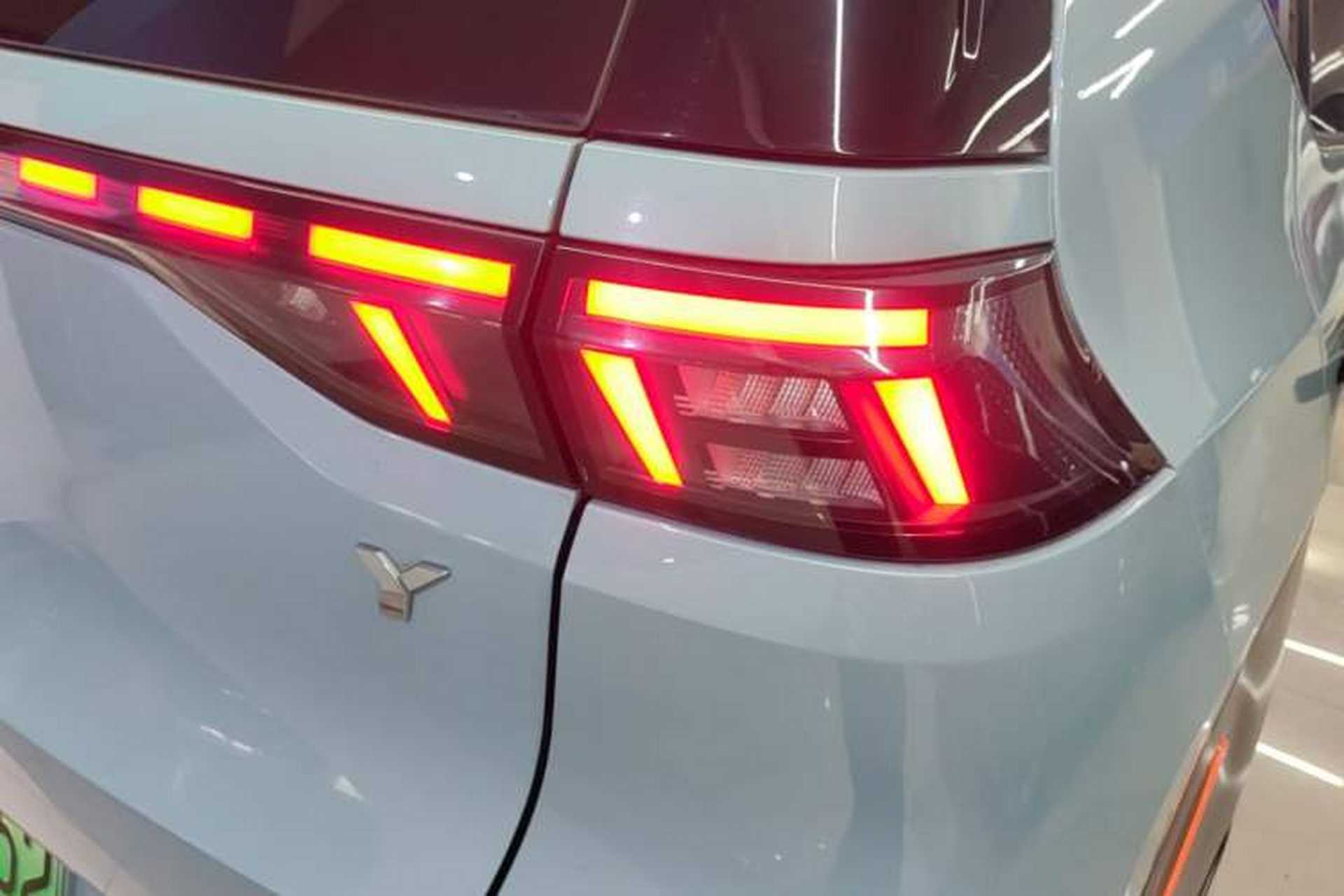 Used AION Y 2021 70 Intelligent Edition Right Rear Taillight