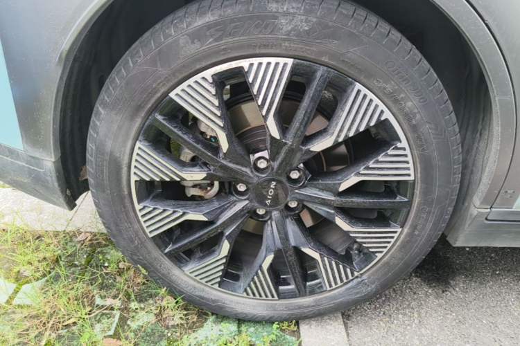Used AION Y 2021 80 Enjoyment Tech Edition Right Rear Wheel Hub