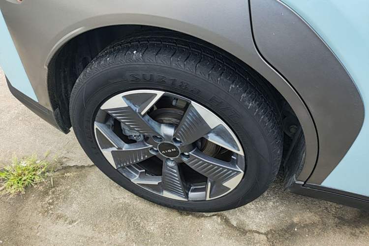 Used AION Y 2021 70 Intelligent Edition Right Rear Wheel Hub