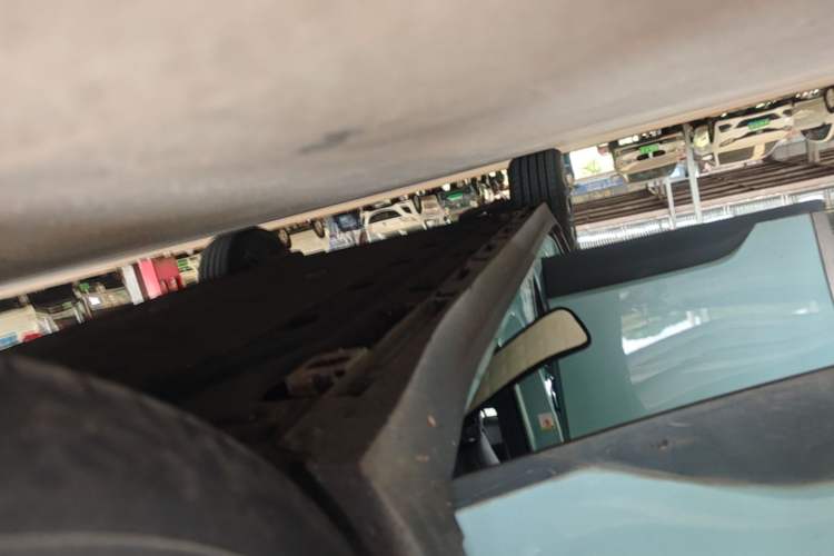 Used AION Y 2021 70 Tech Vitality Edition Right Side Sill