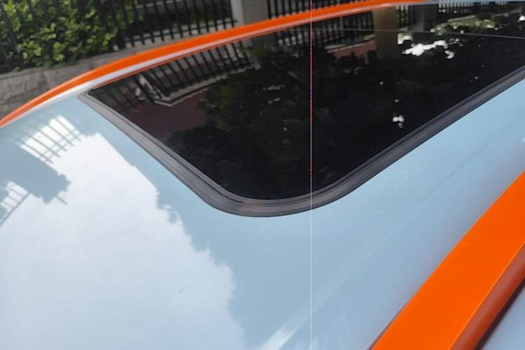 Used AION Y 2021 70 Intelligent Dynamic Edition Roof