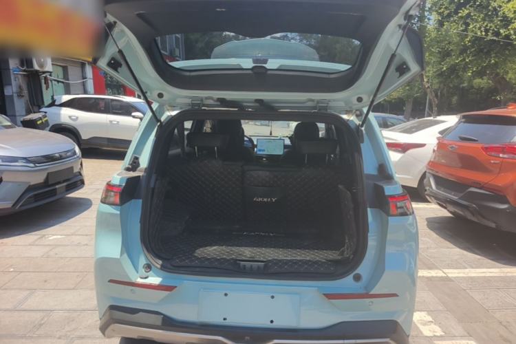 Used AION Y 2021 70 Enjoyment Tech Edition Trunk