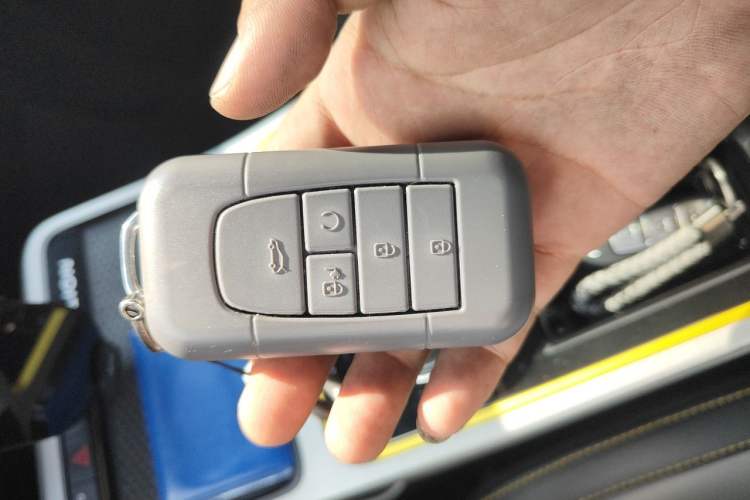 Used AION Y 2021 70 Tech Vitality Edition Vehicle Key
