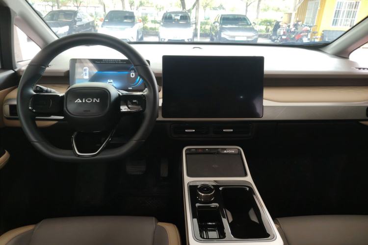 Used AION Y 2021 70 Intelligent Dynamic Edition Center Console