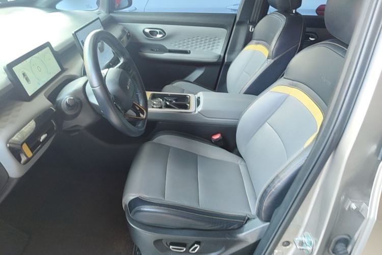 Used AION Y 2021 70 Tech Vitality Edition Left Front Seat