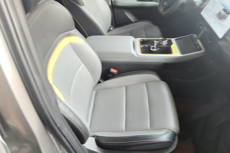 Used AION Y 2021 70 Tech Vitality Edition Right Front Seat