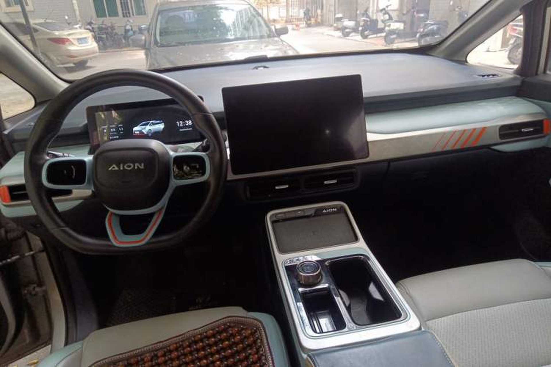 Used AION Y 2021 70 Intelligent Dynamic Edition Center Console