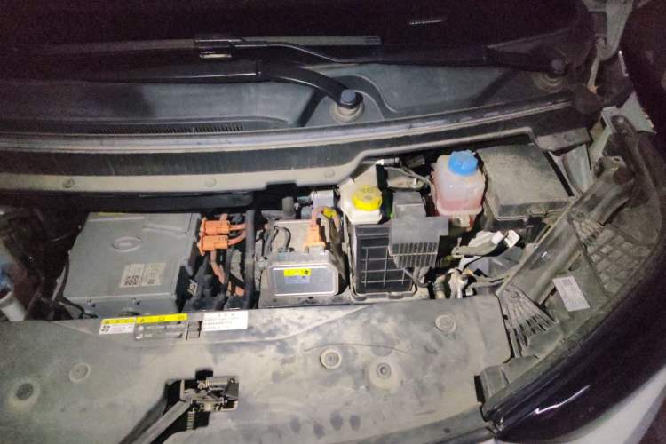 Used AION Y 2021 70 Enjoy Vitality Edition Engine Bay Left