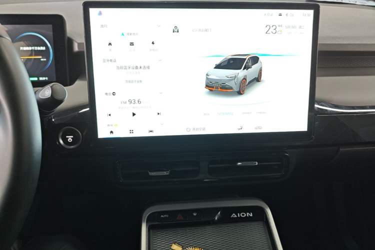 Used AION Y 2021 70 Intelligent Dynamic Edition Audio And AC Panel