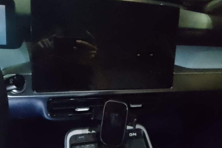 Used AION Y 2021 80 Enjoyment Tech Edition Audio And AC Panel