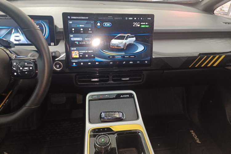Used AION Y 2021 70 Tech Vitality Edition Audio And AC Panel