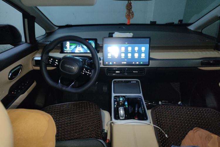 Used AION Y 2021 70 Intelligent Edition Center Console