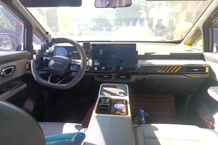 Used AION Y 2021 70 Intelligent Edition Center Console