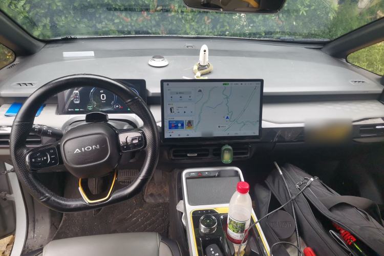 Used AION Y 2021 70 Intelligent Edition Center Console