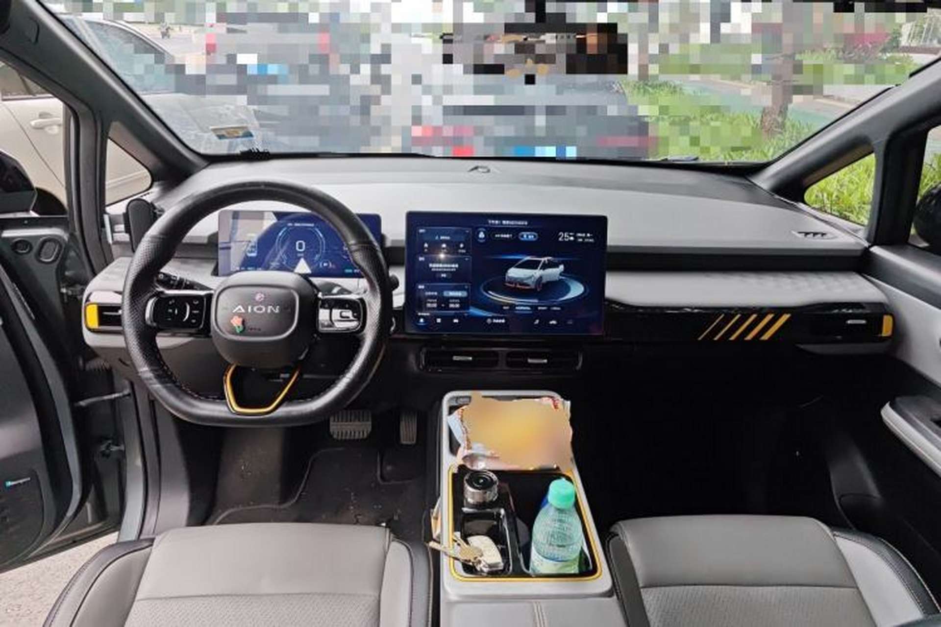 Used AION Y 2021 70 Intelligent Edition Center Console