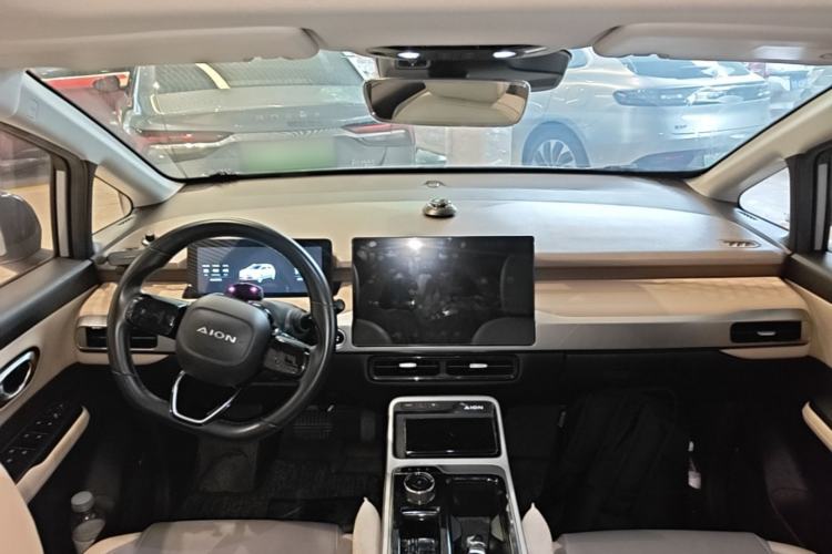 Used AION Y 2021 80 Enjoyment Tech Edition Center Console