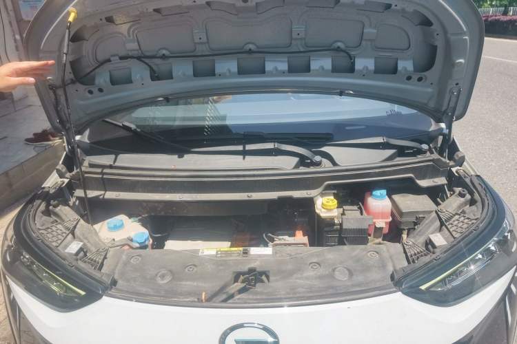 Used AION Y 2021 70 Intelligent Edition Engine Bay