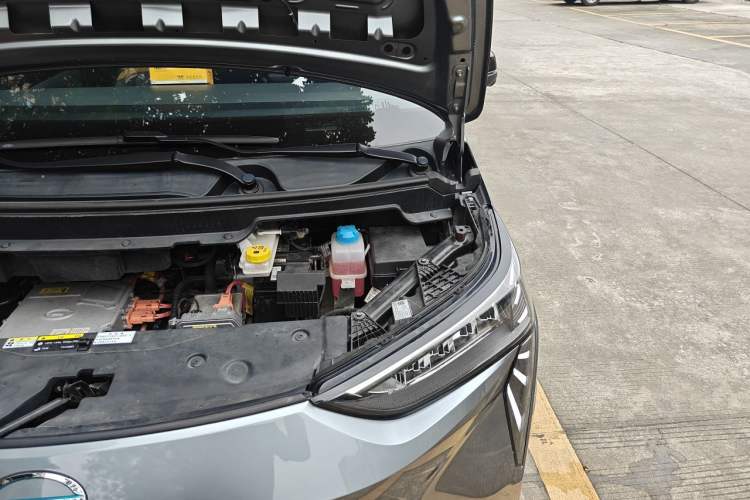 Used AION Y 2021 70 Intelligent Dynamic Edition Engine Bay Left