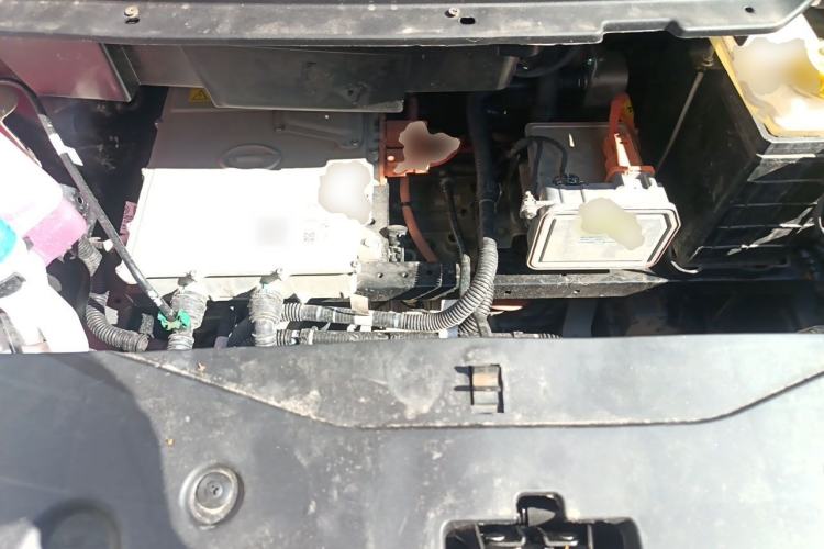 Used AION Y 2021 70 Intelligent Edition Engine Bay