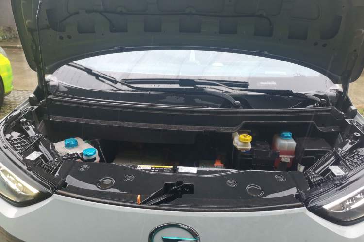 Used AION Y 2021 70 Intelligent Edition Engine Bay