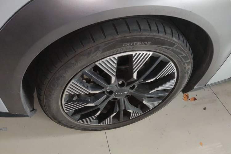 Used AION Y 2021 70 Intelligent Dynamic Edition Exterior 4