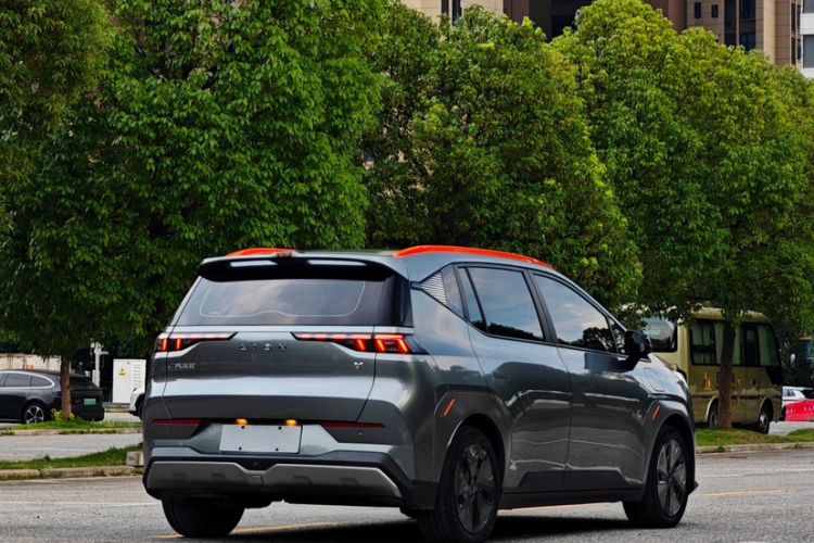 Used AION Y 2021 60 Enjoy Edition Exterior 4
