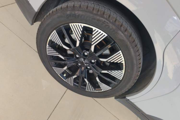 Used AION Y 2021 70 Tech Vitality Edition Exterior 5