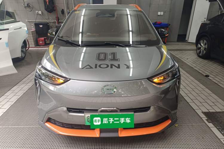 Used AION Y 2021 70 Tech Vitality Edition Front