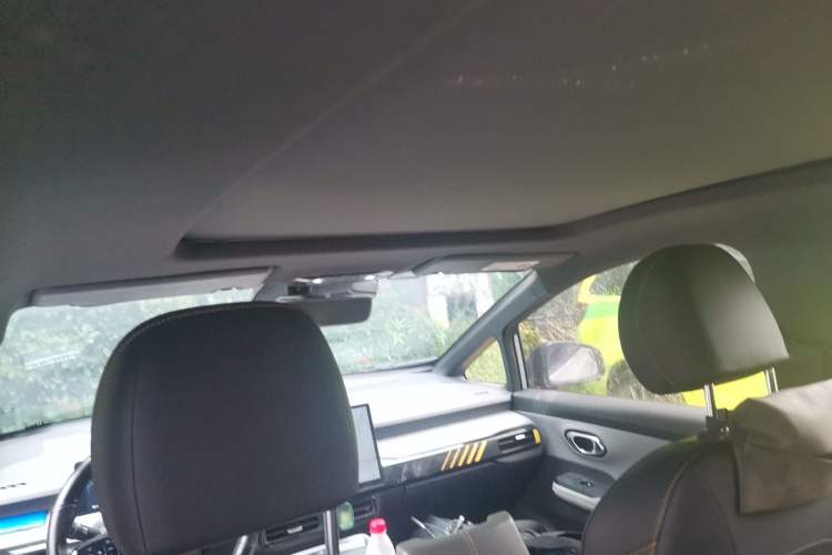 Used AION Y 2021 70 Intelligent Edition Headliner