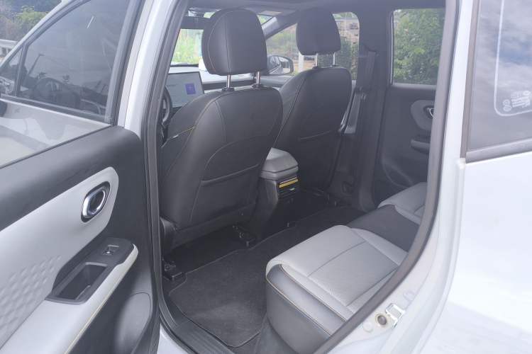 Used AION Y 2021 70 Intelligent Dynamic Edition Interior 2
