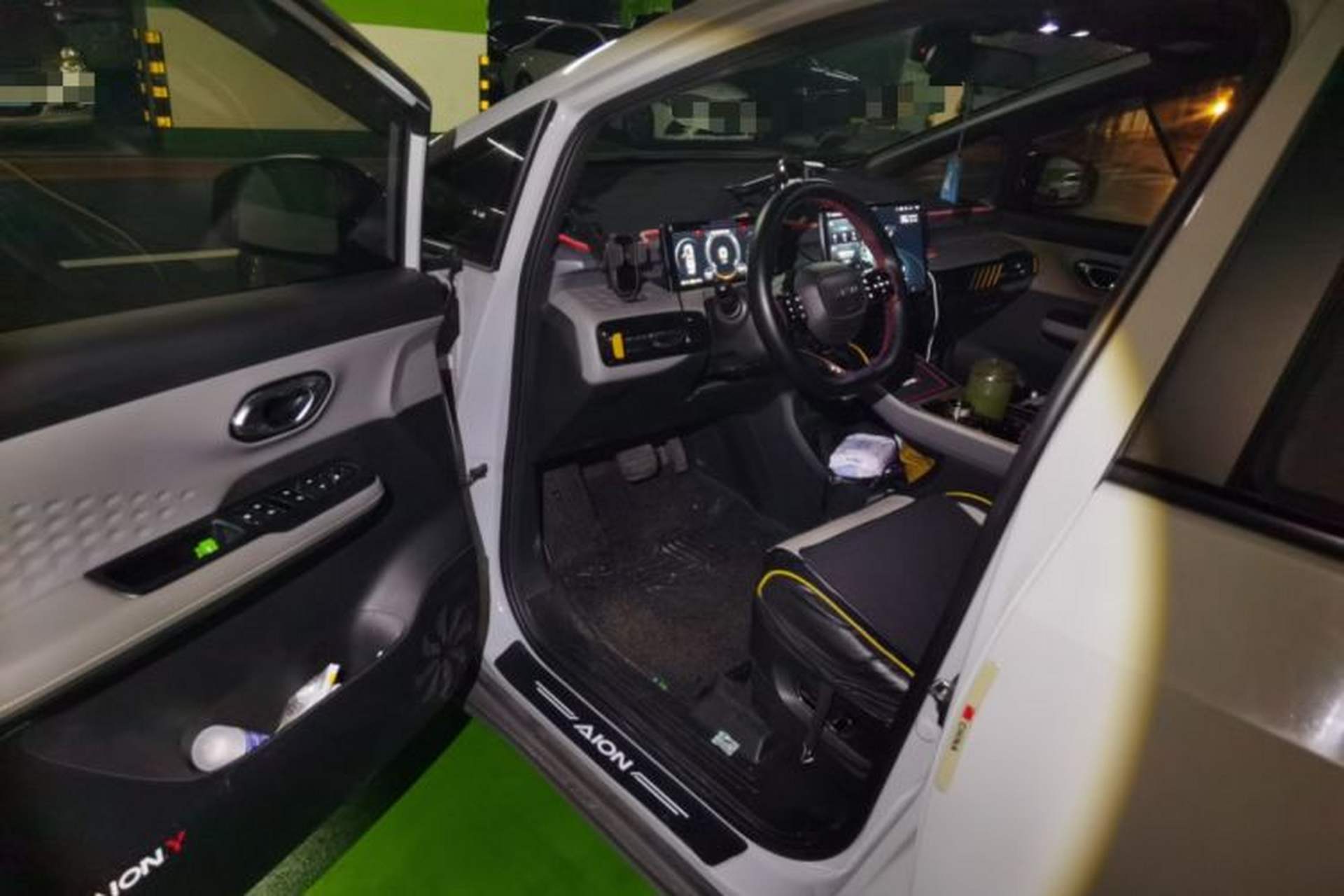 Used AION Y 2021 70 Intelligent Edition Interior 3