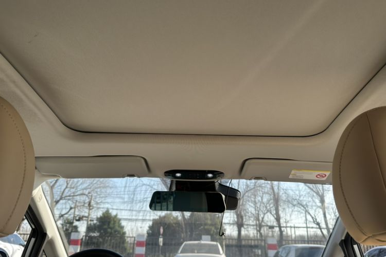 Used AION Y 2021 70 Enjoyment Tech Edition Interior 4