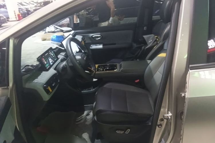 Used AION Y 2021 70 Enjoyment Tech Edition Left Front Seat