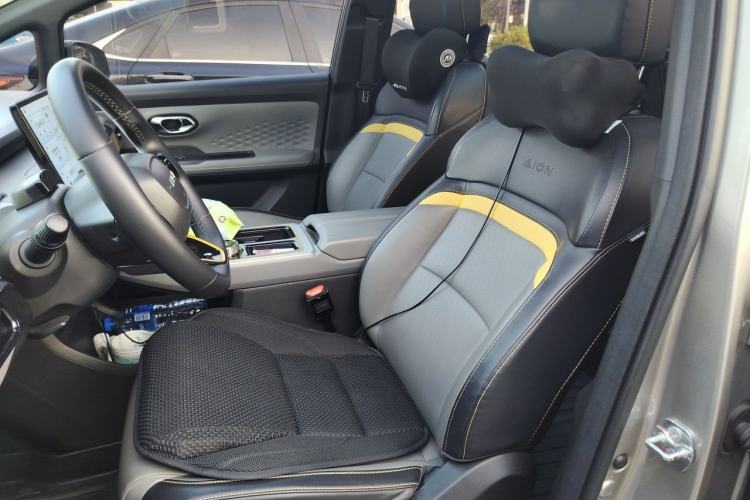 Used AION Y 2021 70 Tech Vitality Edition Left Front Seat