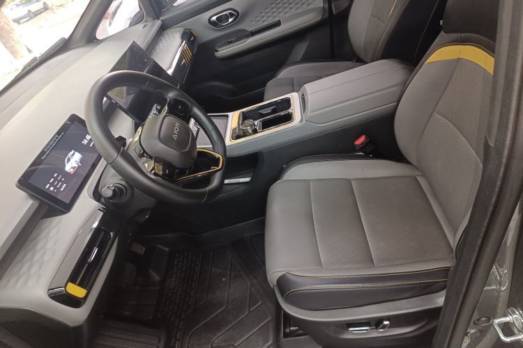 Used AION Y 2021 70 Tech Vitality Edition Left Front Seat