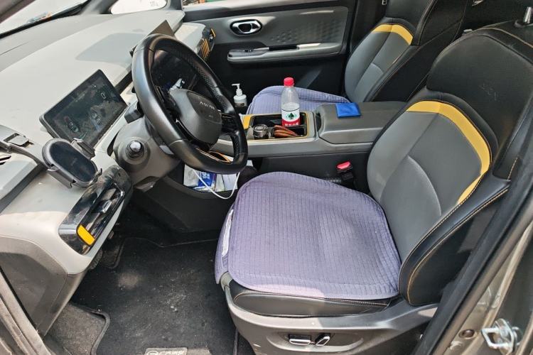 Used AION Y 2021 80 Enjoyment Tech Edition Left Front Seat