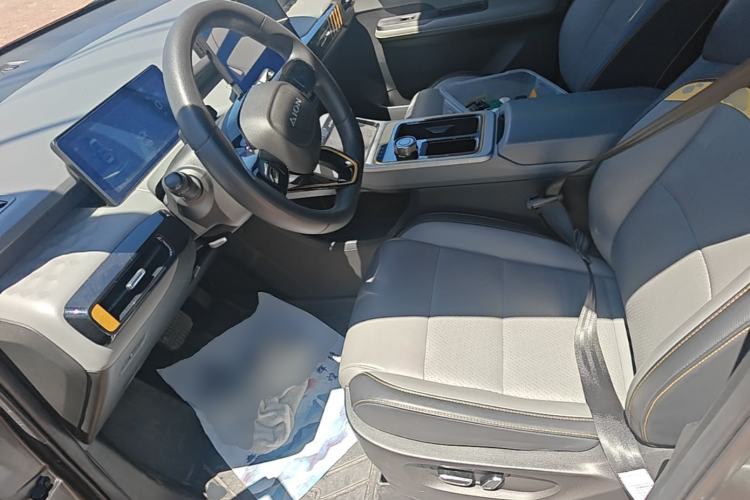 Used AION Y 2021 70 Enjoyment Tech Edition Left Front Seat