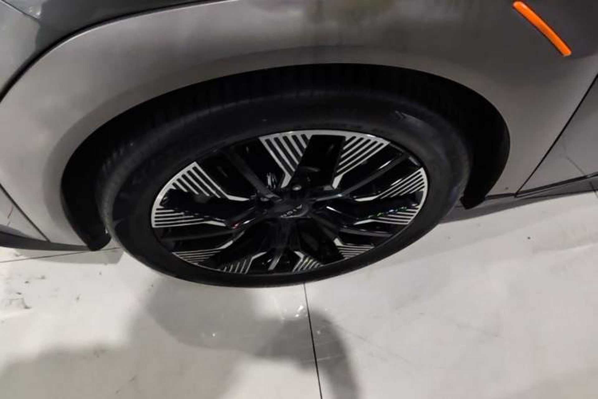 Used AION Y 2021 70 Enjoyment Tech Edition Left Front Wheel Hub