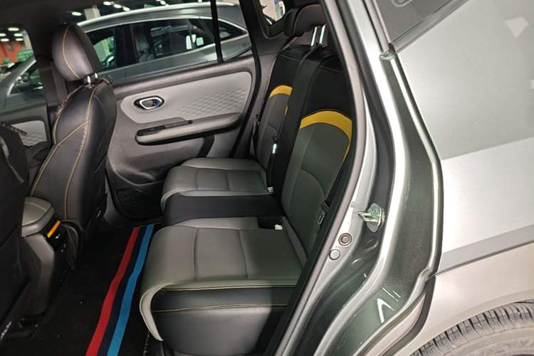 Used AION Y 2021 70 Intelligent Dynamic Edition Left Rear Seat