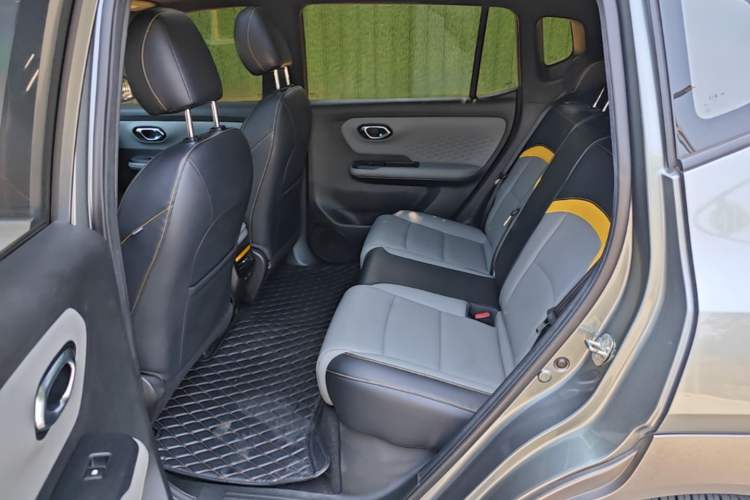 Used AION Y 2021 70 Intelligent Edition Left Rear Seat