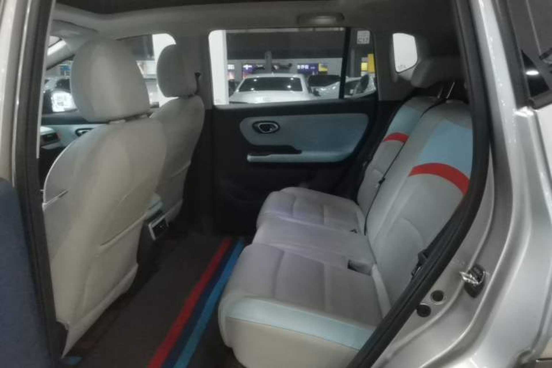 Used AION Y 2021 70 Intelligent Dynamic Edition Left Rear Seat