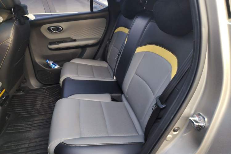 Used AION Y 2021 70 Tech Vitality Edition Left Rear Seat