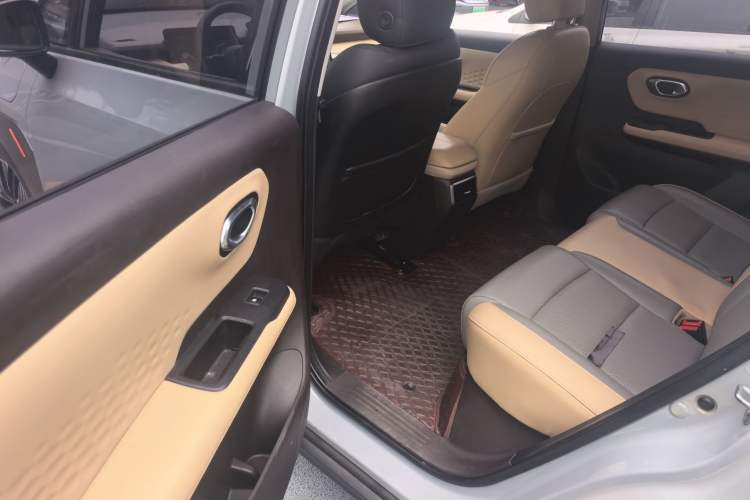 Used AION Y 2021 70 Enjoyment Tech Edition Left Rear Seat