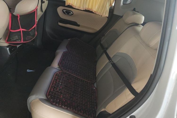 Used AION Y 2021 70 Intelligent Dynamic Edition Left Rear Seat