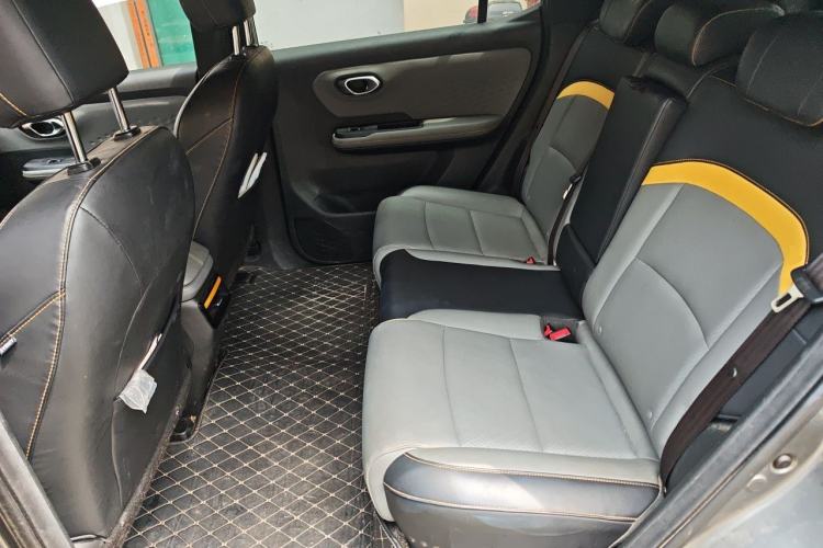 Used AION Y 2021 80 Enjoyment Tech Edition Left Rear Seat
