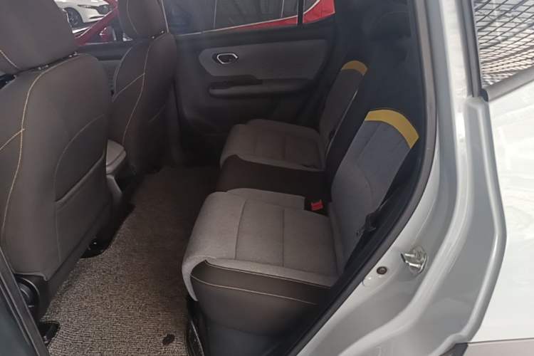 Used AION Y 2021 70 Enjoy Vitality Edition Left Rear Seat