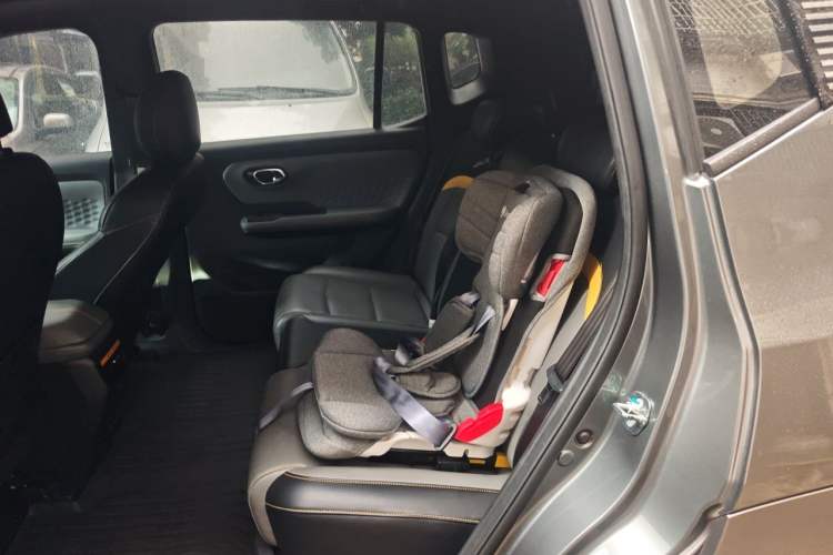 Used AION Y 2021 70 Tech Vitality Edition Left Rear Seat