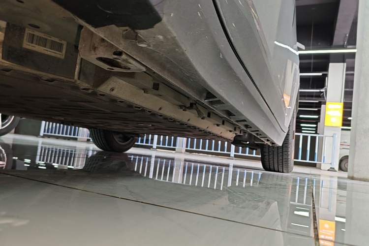 Used AION Y 2021 70 Intelligent Dynamic Edition Left Side Sill