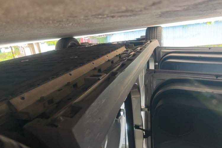 Used AION Y 2021 70 Intelligent Dynamic Edition Left Side Sill